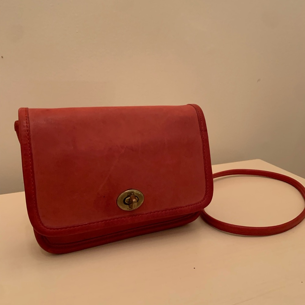 Vintage Coach Crossbody Bag Mid-80’s Red